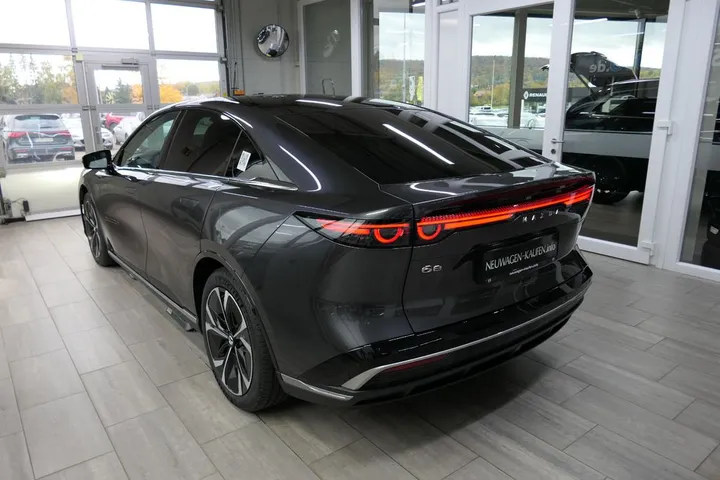 Mazda 6e