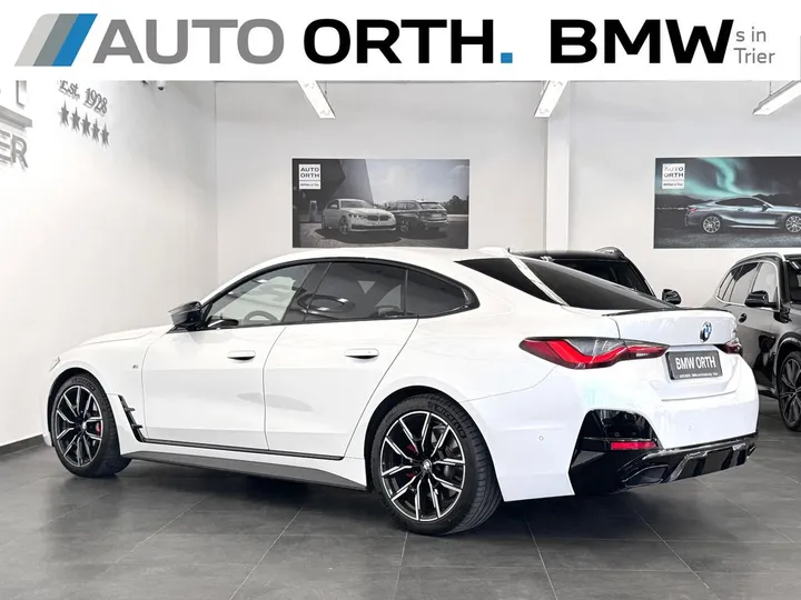 BMW M440