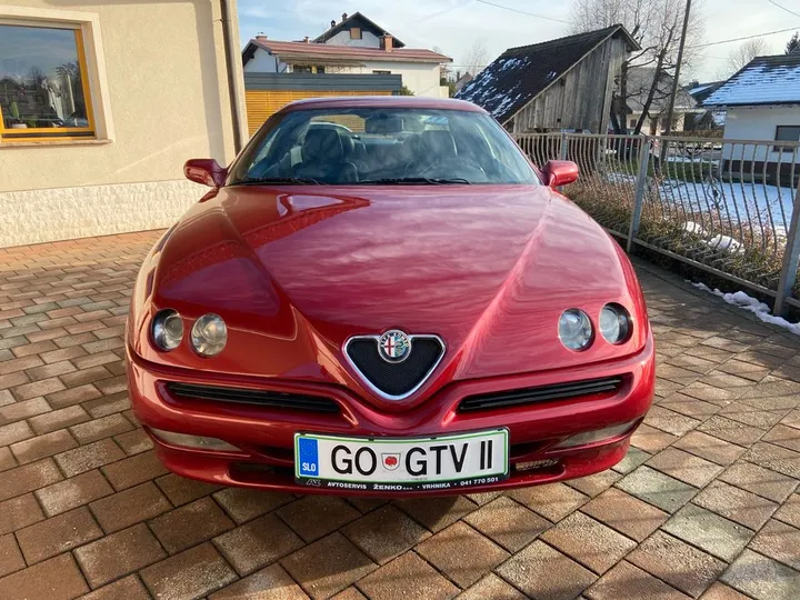 Alfa Romeo GTV