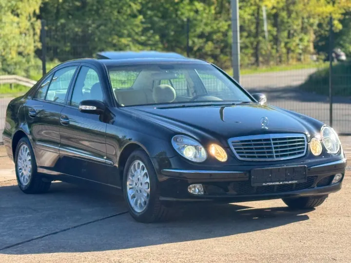 Mercedes-Benz E 320