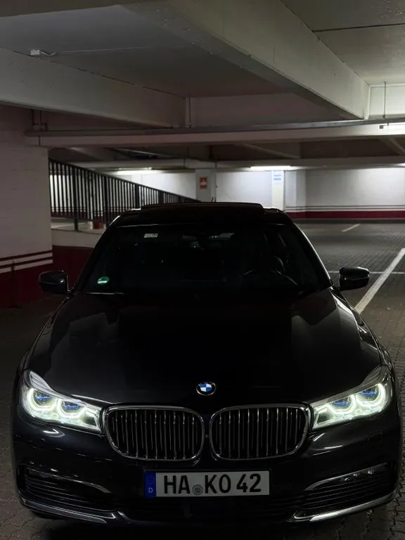 BMW 730