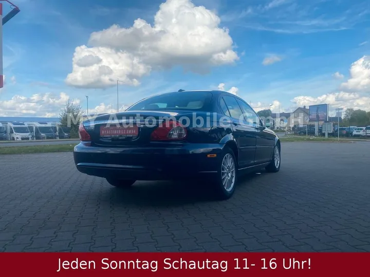 Jaguar X-Type