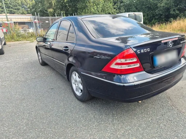 Mercedes-Benz C 200