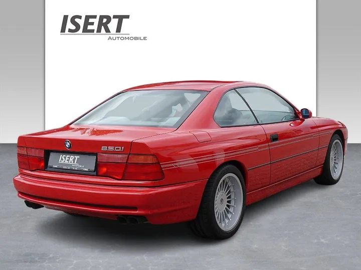 BMW 850
