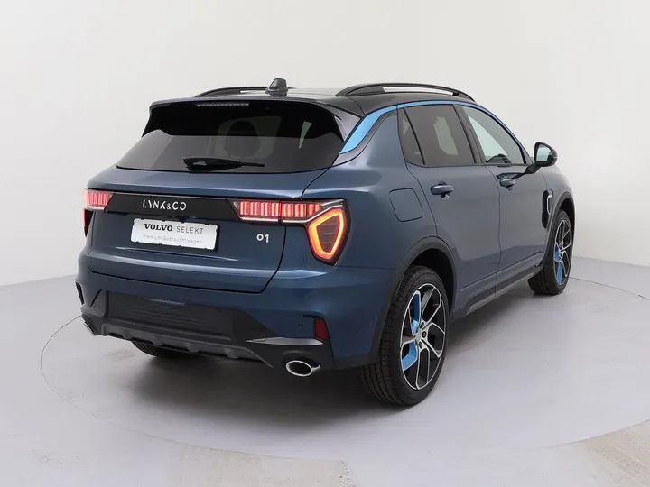 Lynk&Co 01