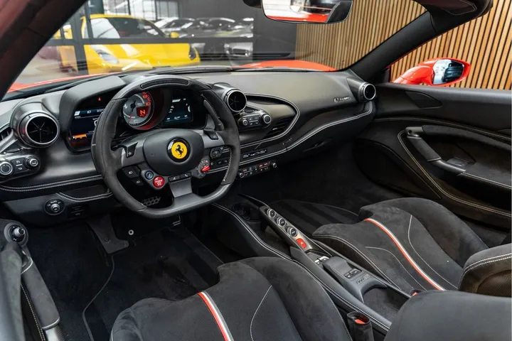 Ferrari F8