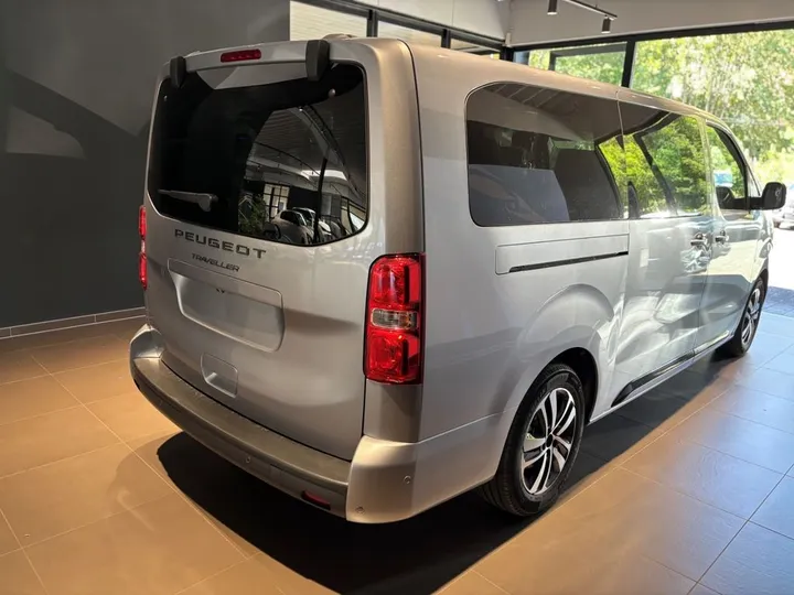 Peugeot Traveller