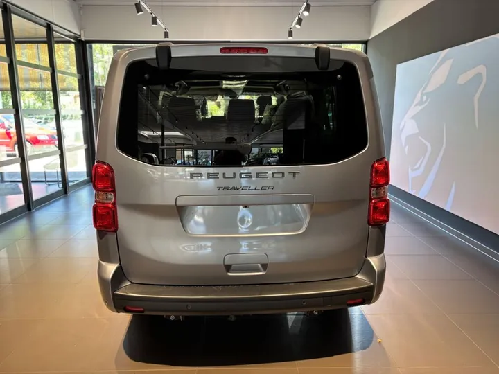 Peugeot Traveller