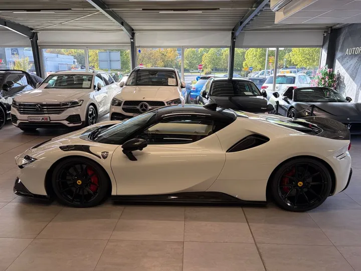Ferrari SF90