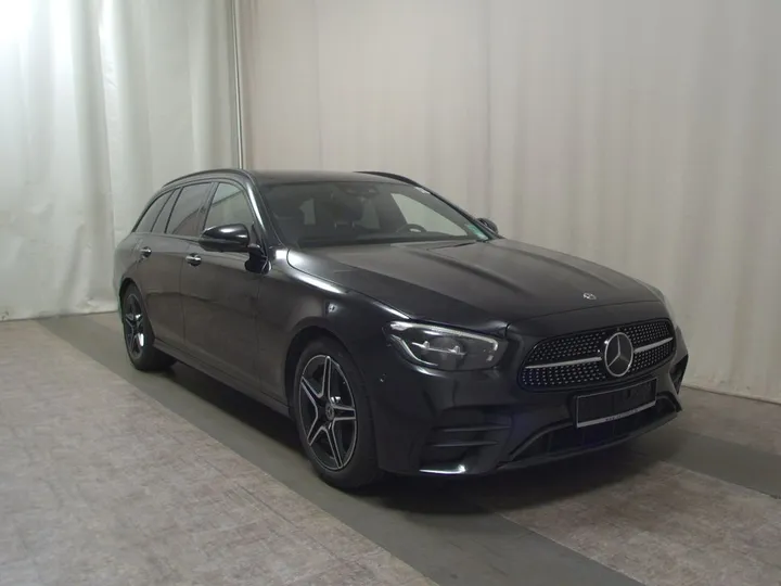 Mercedes-Benz E 220