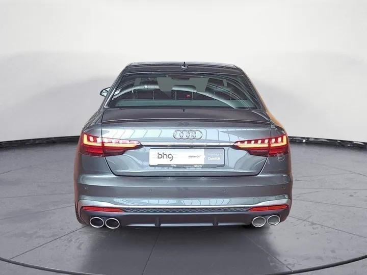 Audi S4
