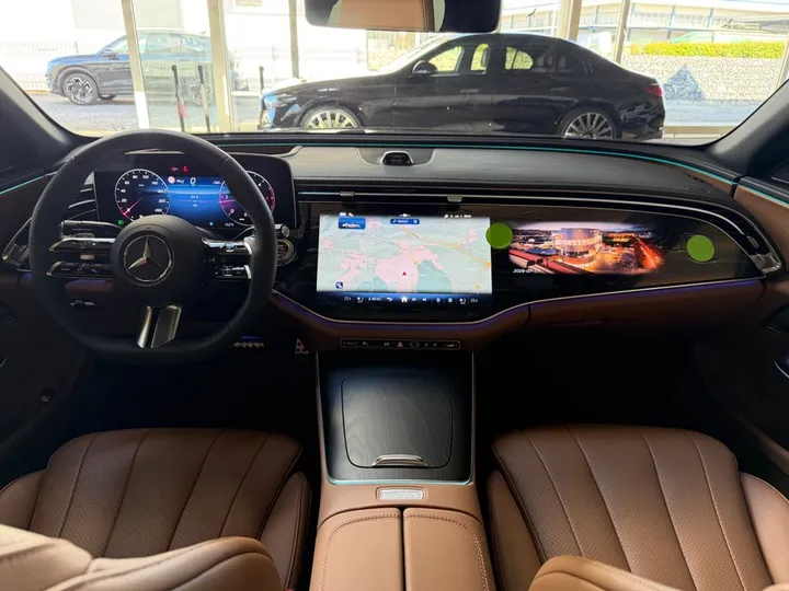 Mercedes-Benz E 220