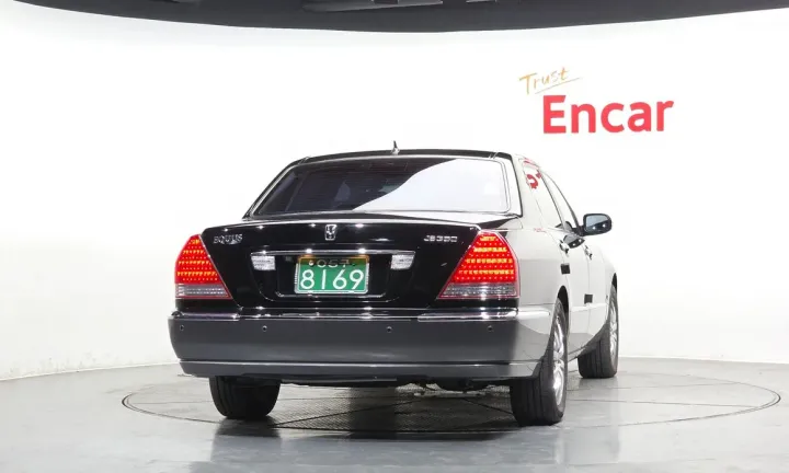 Hyundai Equus
