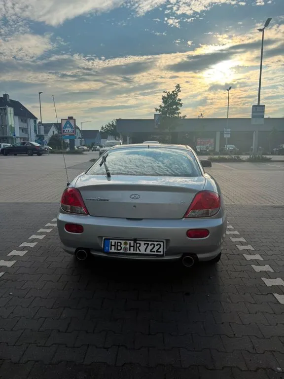 Hyundai Coupe