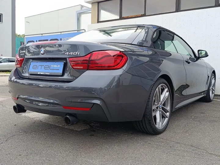 BMW 440