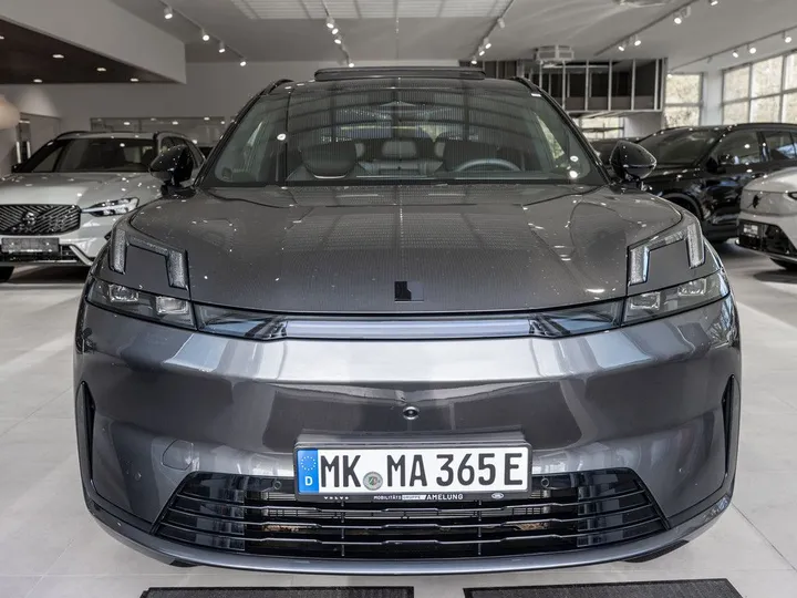 Lynk&Co 08