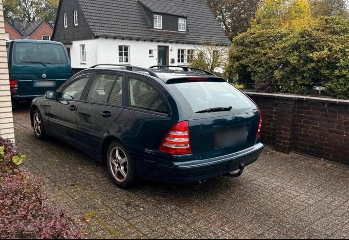 Mercedes-Benz C 180
