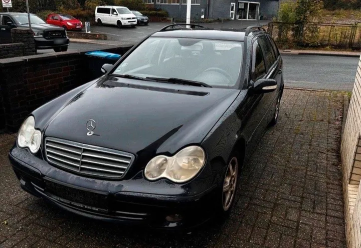 Mercedes-Benz C 180