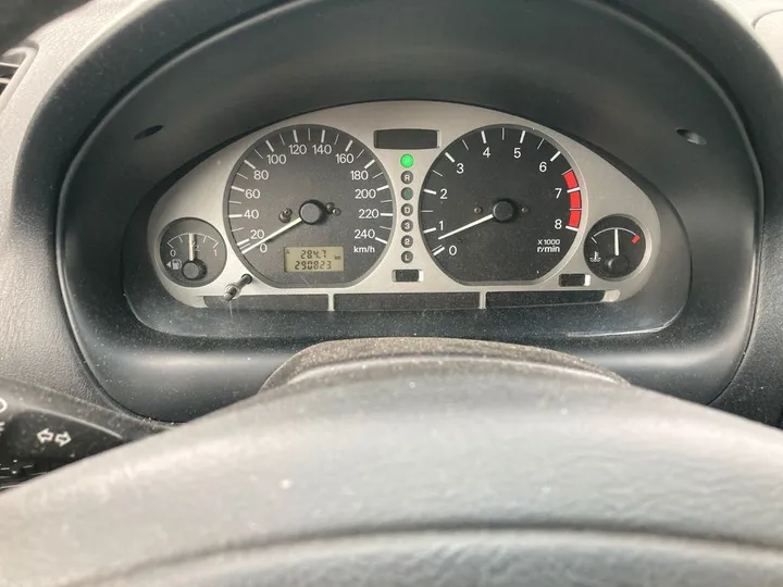 Mitsubishi Carisma