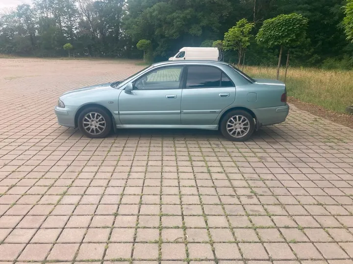 Mitsubishi Carisma