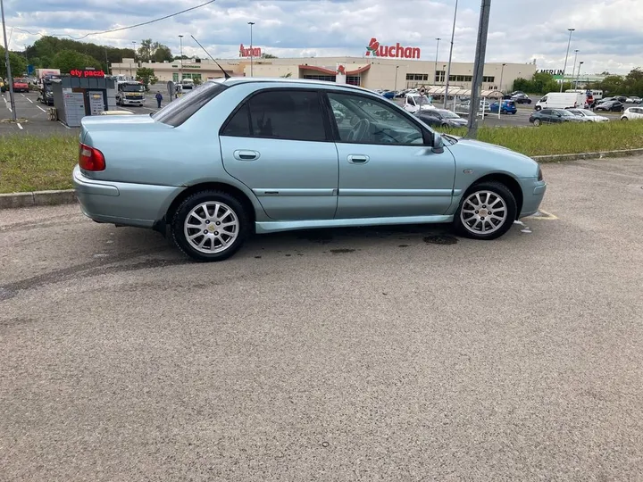 Mitsubishi Carisma