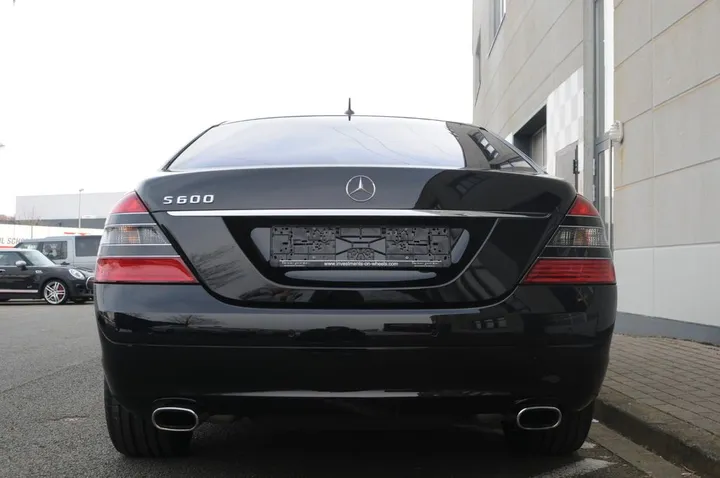 Mercedes-Benz S 600