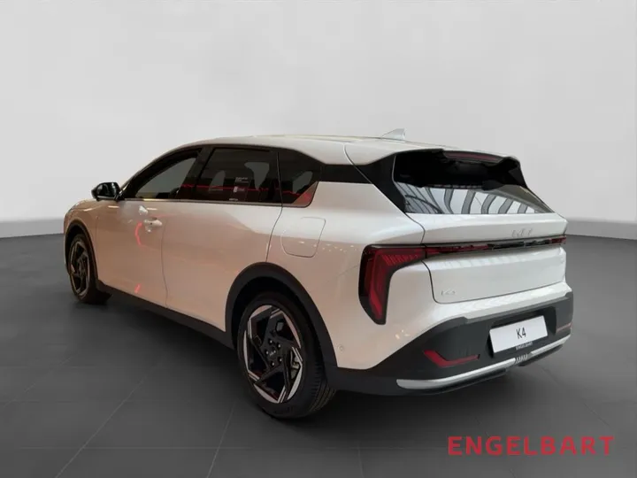 Kia K4
