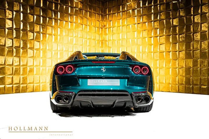 Ferrari 812