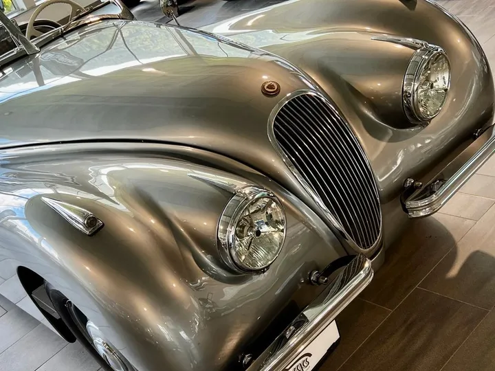 Jaguar XK