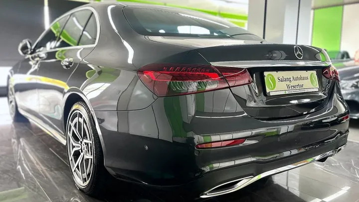Mercedes-Benz E 220