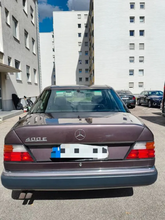 Mercedes-Benz E 400