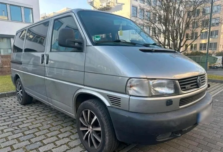 Volkswagen T4 Caravelle