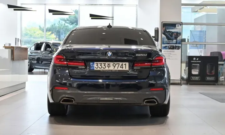 BMW 5-Series
