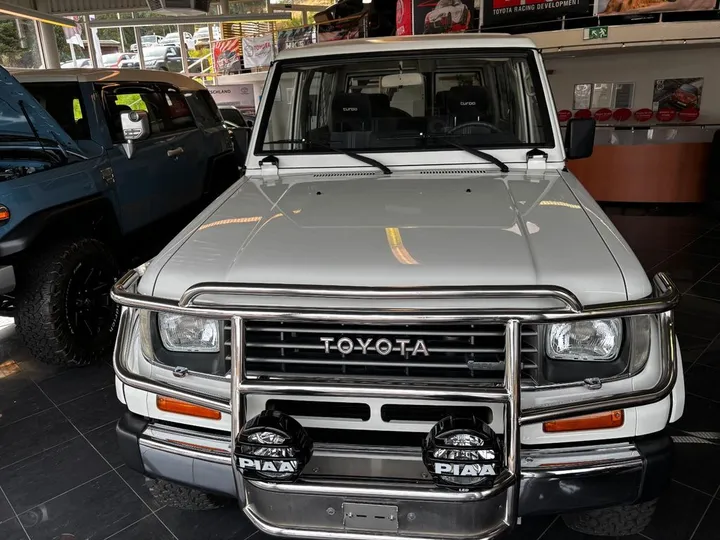 Toyota Land Cruiser