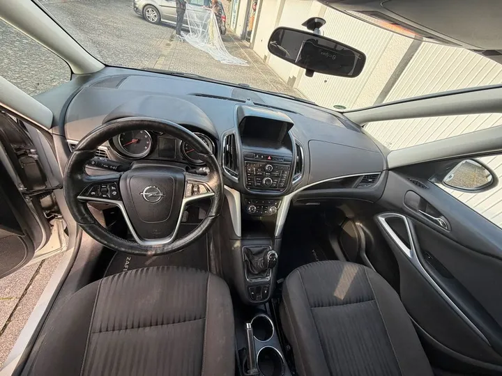 Opel Zafira Tourer