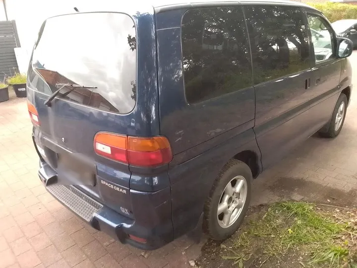 Mitsubishi Space Gear