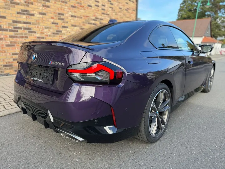 BMW M240i