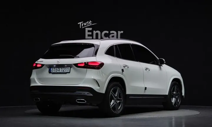 Mercedes-Benz GLA-Class