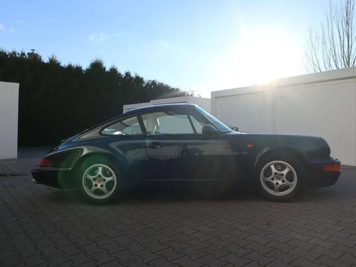 Porsche 964