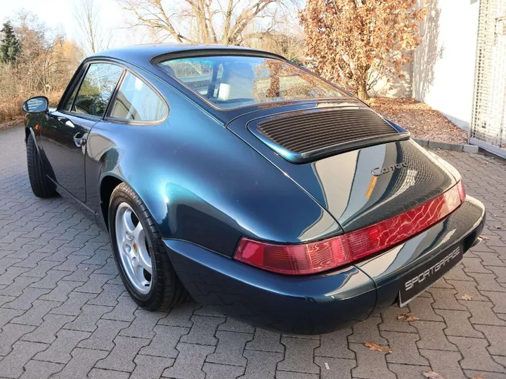 Porsche 964