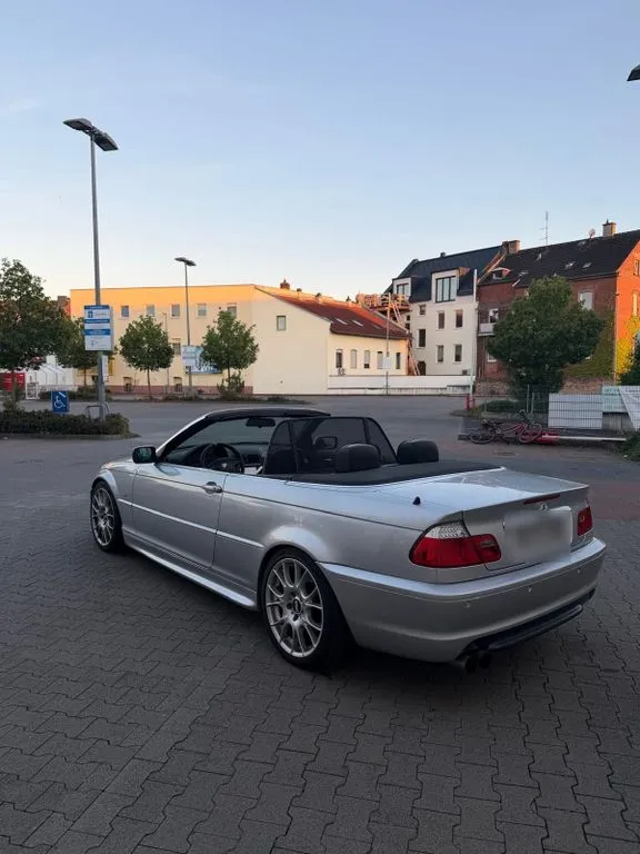 BMW 325