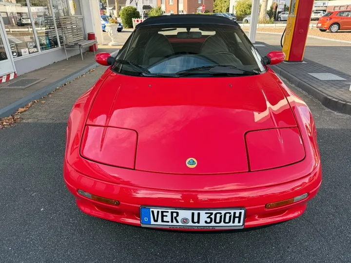 Lotus Elan