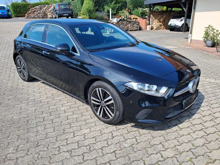 Mercedes-Benz A 200