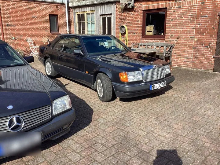 Mercedes-Benz 200