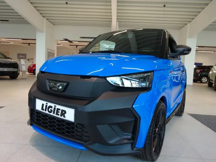 Ligier JS 50