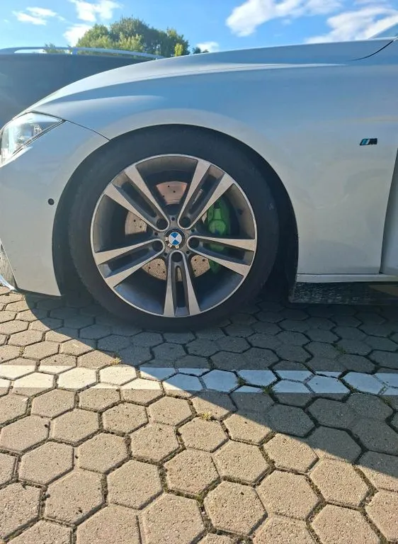 BMW 335