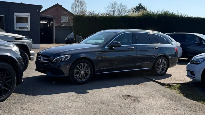 Mercedes-Benz C 200