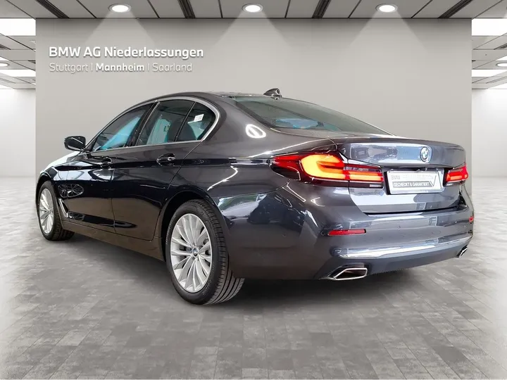 BMW 530