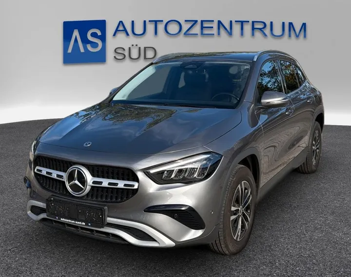 Mercedes-Benz GLA 180