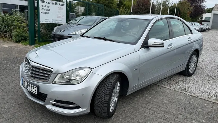 Mercedes-Benz C 220